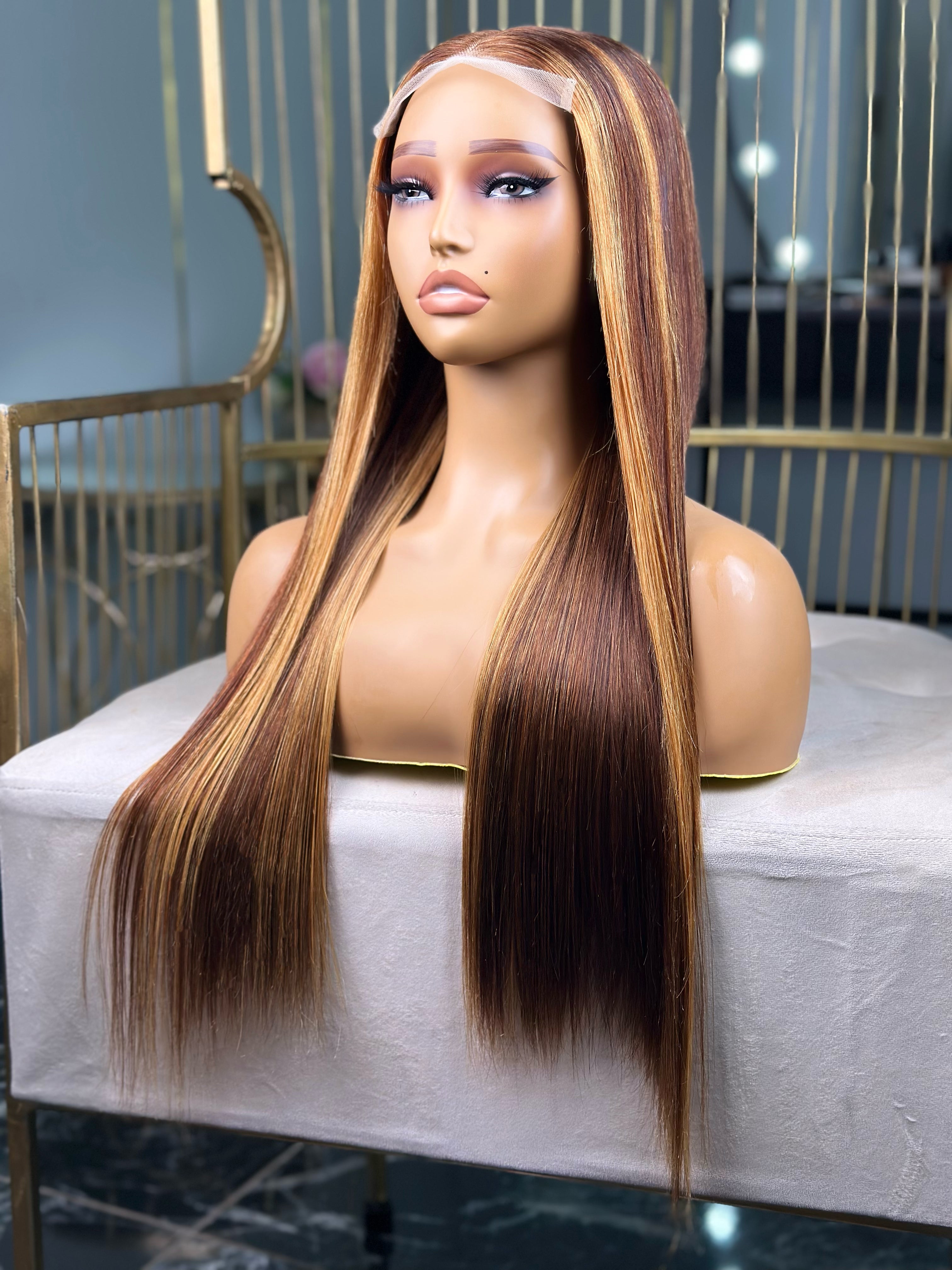 Wear And Go Highlight Colour 24 Inch Wig