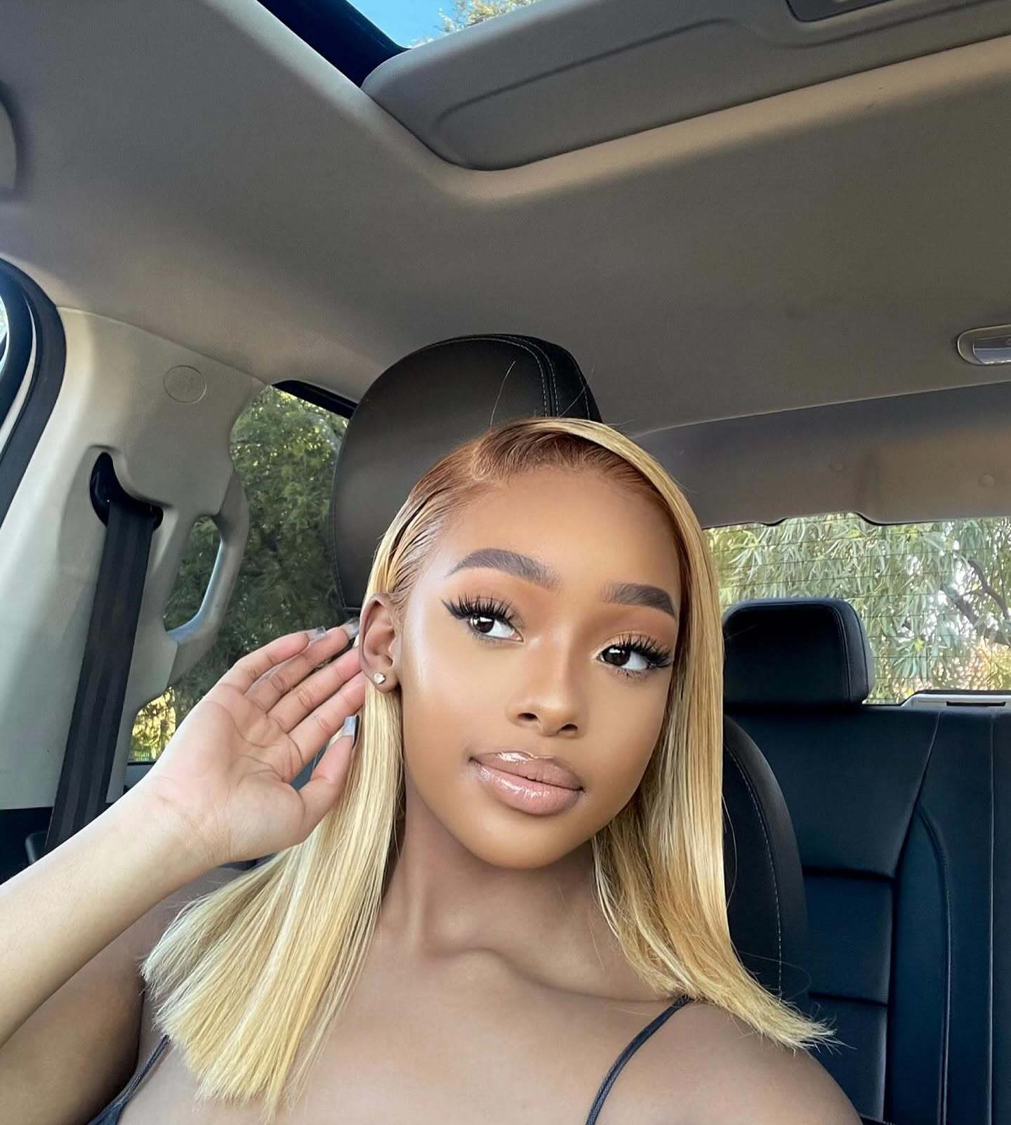 Ombre Frontal Blonde Lace Bob 12 Inch Wig